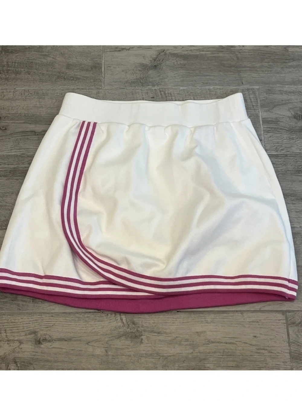Barstool Golf Sport Tennis Golf Skirt Skort Size Medium White Magenta Trim NWT